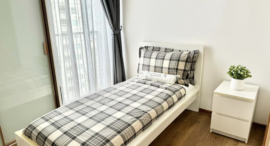 For rent 3 bedrooms condo in Watthana, Bangkok