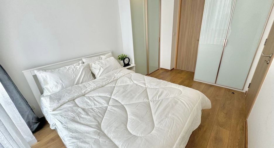 For rent 3 bedrooms condo in Watthana, Bangkok