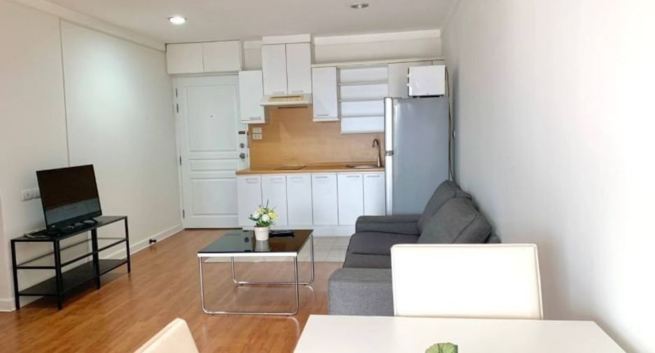 Condo en alquiler de 2 habitaciones en Khlong Toei, Bangkok