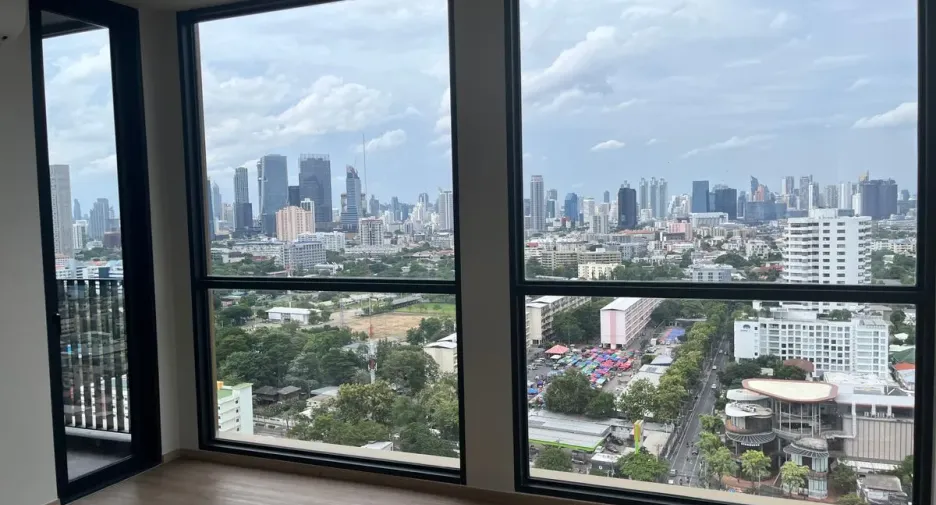 出售 和 出租 2 卧室 公寓 在 沙吞, 曼谷