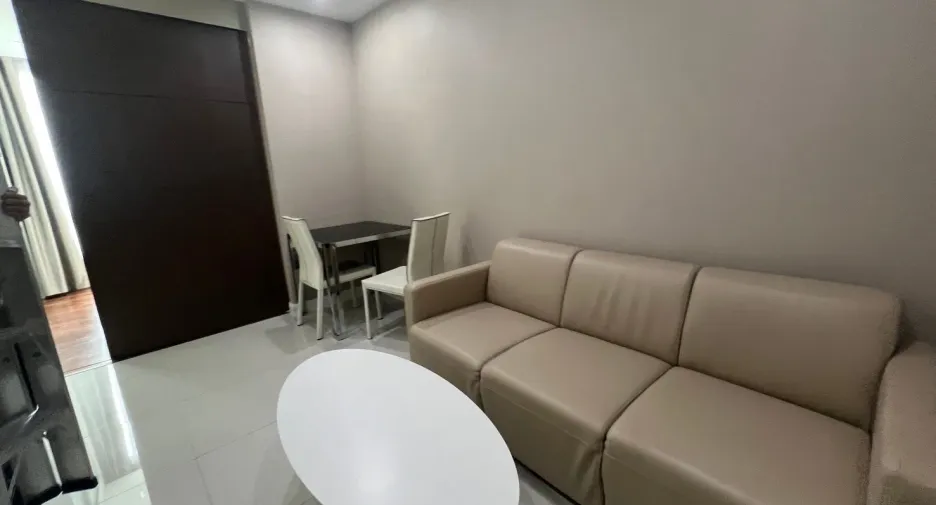 For rent 1 bed condo in Mueang Samut Prakan, Samut Prakan