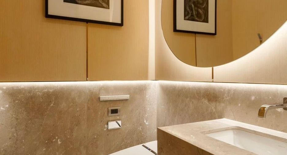 For rent 1 bed condo in Pathum Wan, Bangkok
