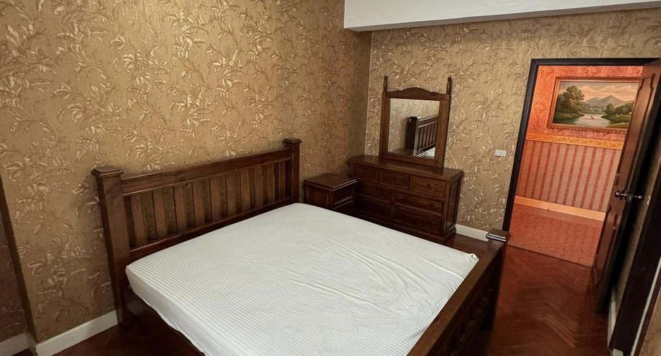 For rent 6 bedrooms condo in Suan Luang, Bangkok