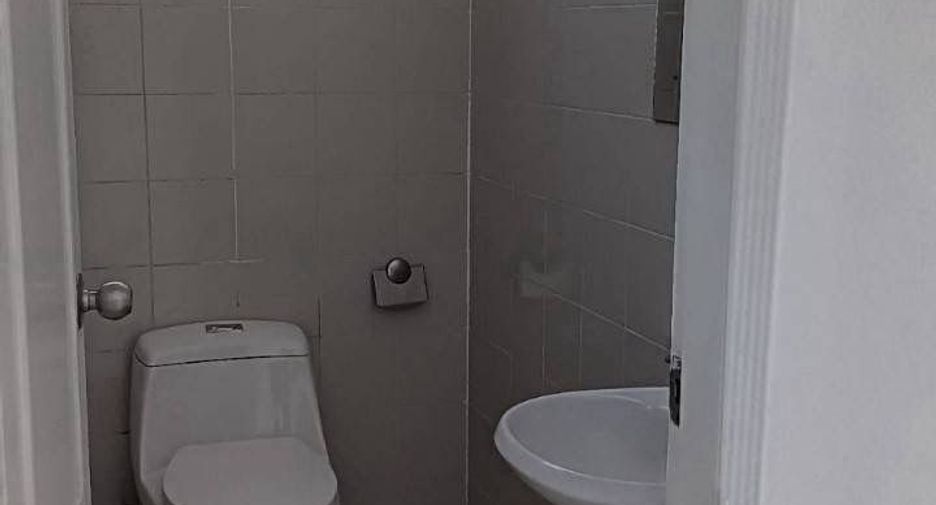 Аренда 2 спальни кондо в Щаттхана, Бангкок