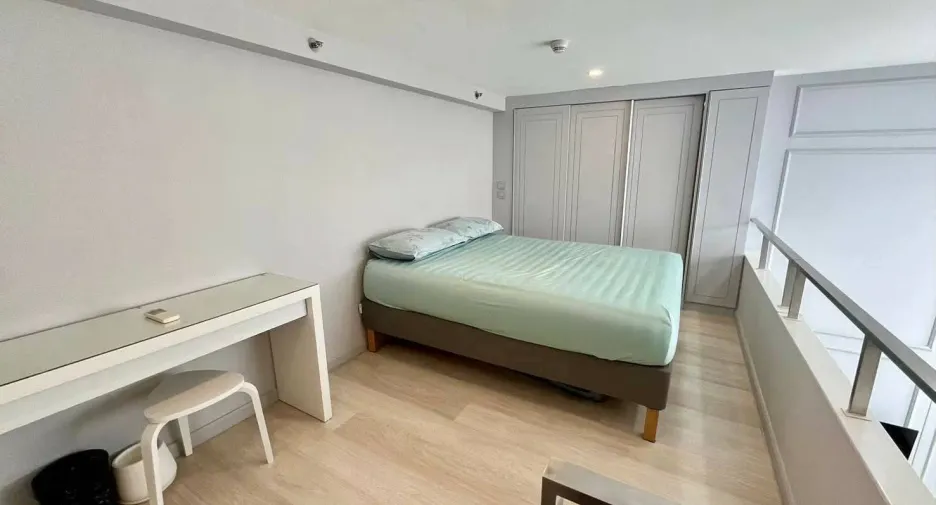 For rent 1 bed condo in Sathon, Bangkok