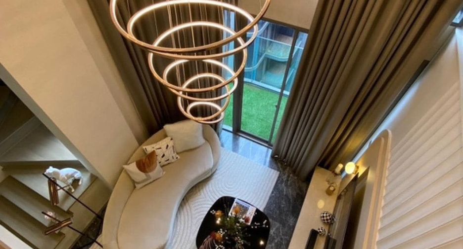 For rent 3 bedrooms condo in Watthana, Bangkok