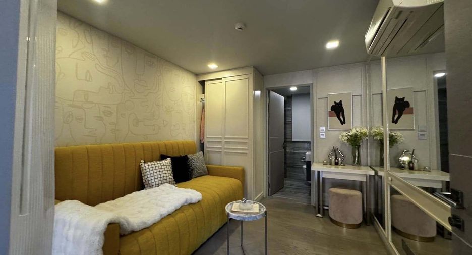 For rent 3 bedrooms condo in Watthana, Bangkok