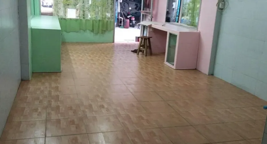 For rent 1 bed retail Space in Watthana, Bangkok