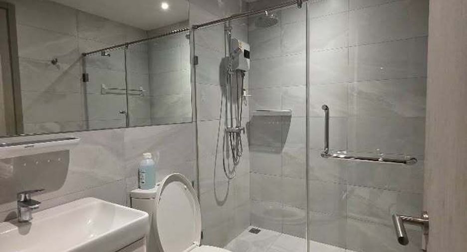 Wohnung zur Miete mit Studio in Watthana, Bangkok