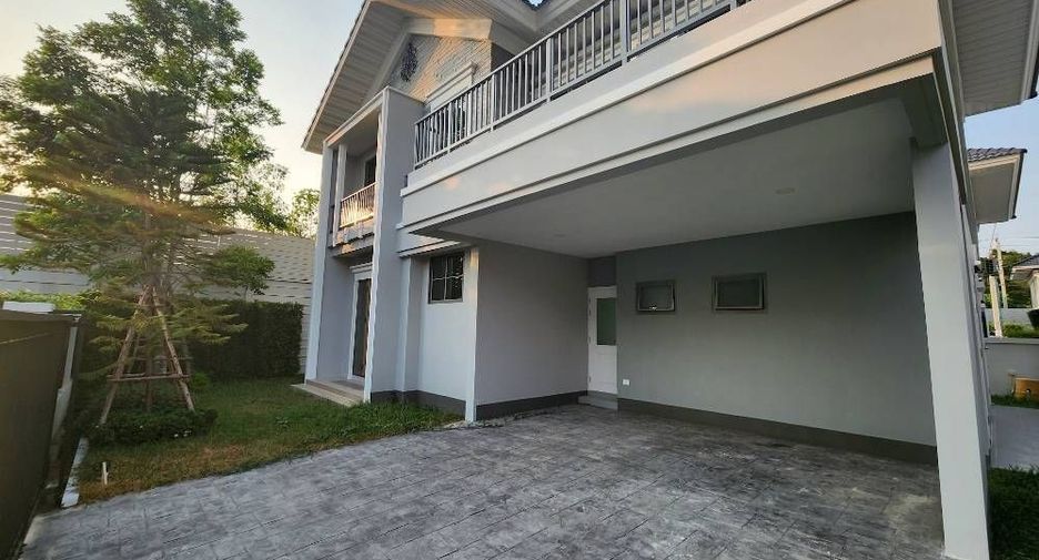 For rent 4 bedrooms house in Lat Krabang, Bangkok