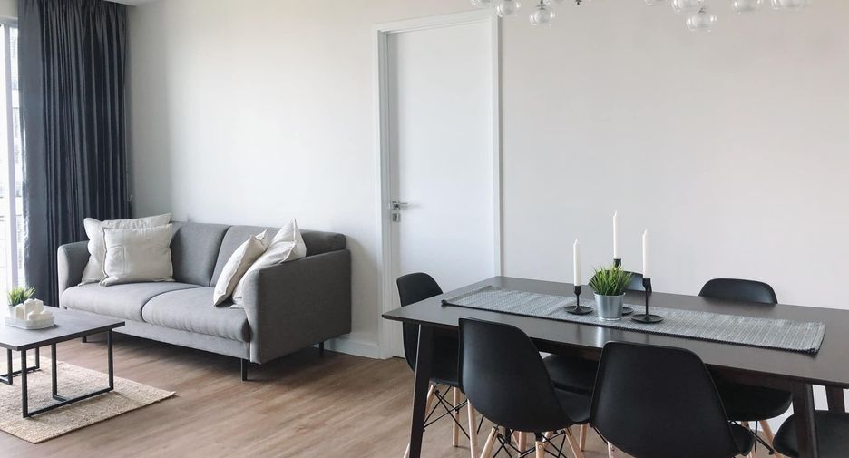 For rent 2 bedrooms condo in Thon Buri, Bangkok