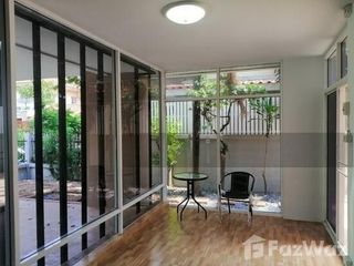 Casa en alquiler de 3 habitaciones en Bang Khen, Bangkok