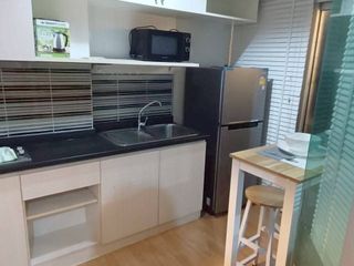 Wohnung zur Miete mit Studio in Khlong Toei, Bangkok