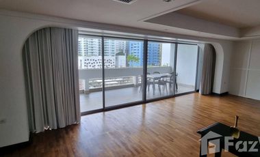 Condo en alquiler de 4 habitaciones en Watthana, Bangkok