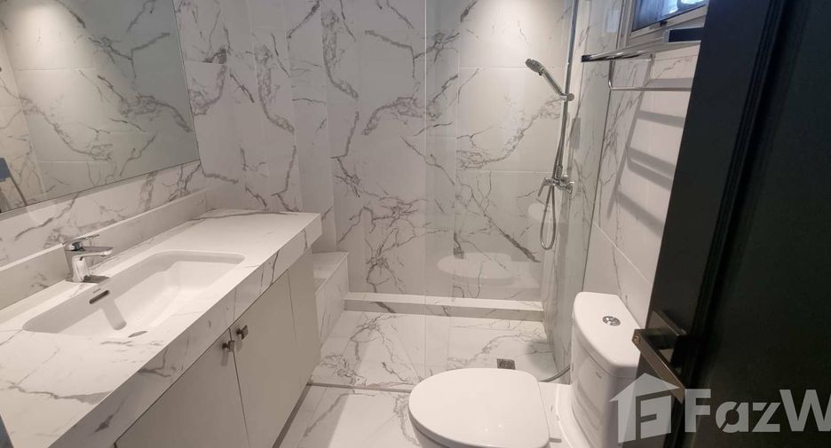 Condo en alquiler de 4 habitaciones en Watthana, Bangkok