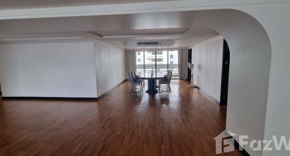 Condo en alquiler de 4 habitaciones en Watthana, Bangkok