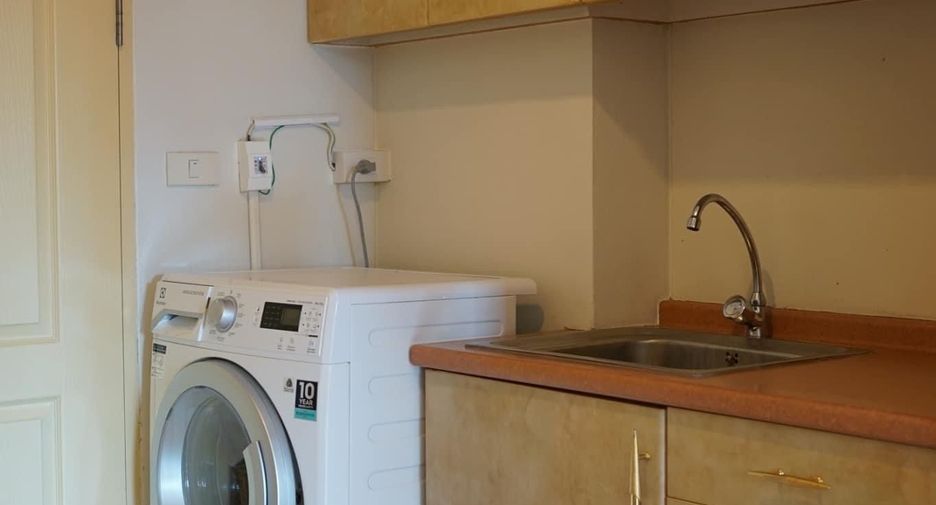 For rent studio condo in Bang Rak, Bangkok