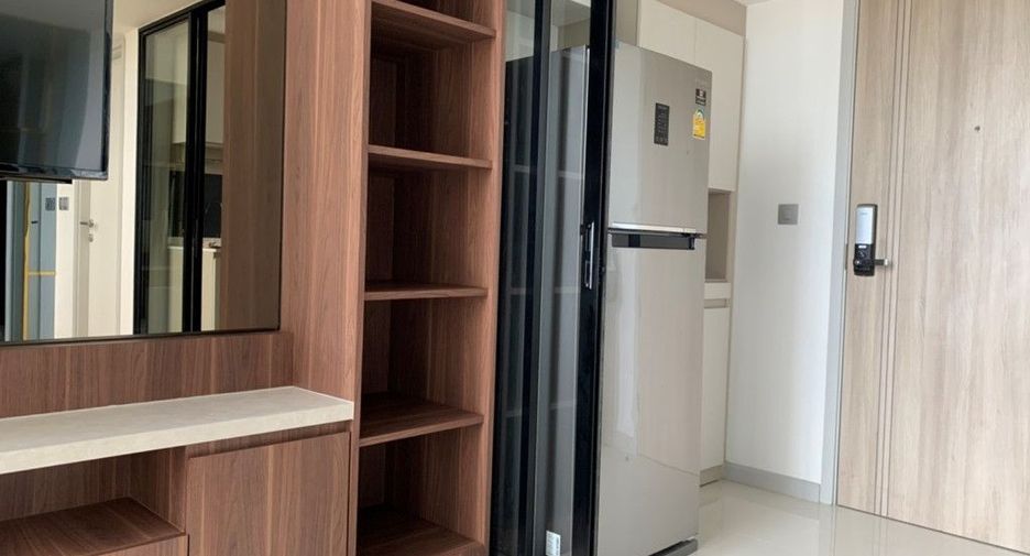 For rent 1 bed condo in Sathon, Bangkok