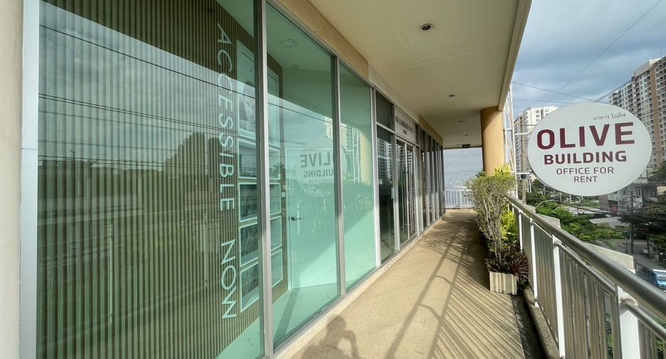 For rent retail Space in Bang Na, Bangkok