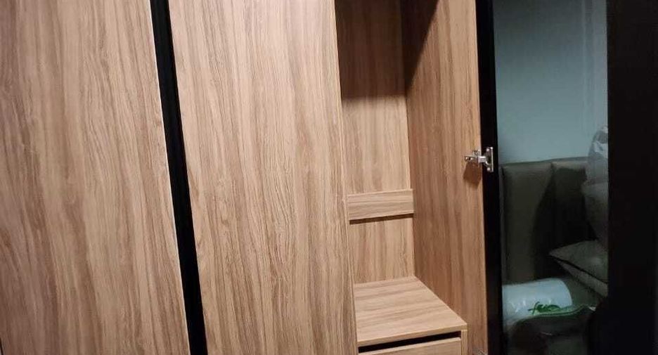 For rent 2 bedrooms condo in Thon Buri, Bangkok