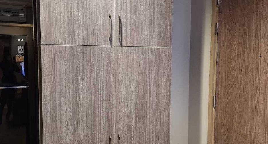 For rent 2 bedrooms condo in Thon Buri, Bangkok