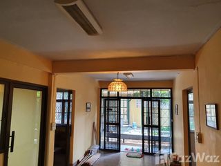 For rent 3 ベッドルーム house in Din Daeng, Bangkok
