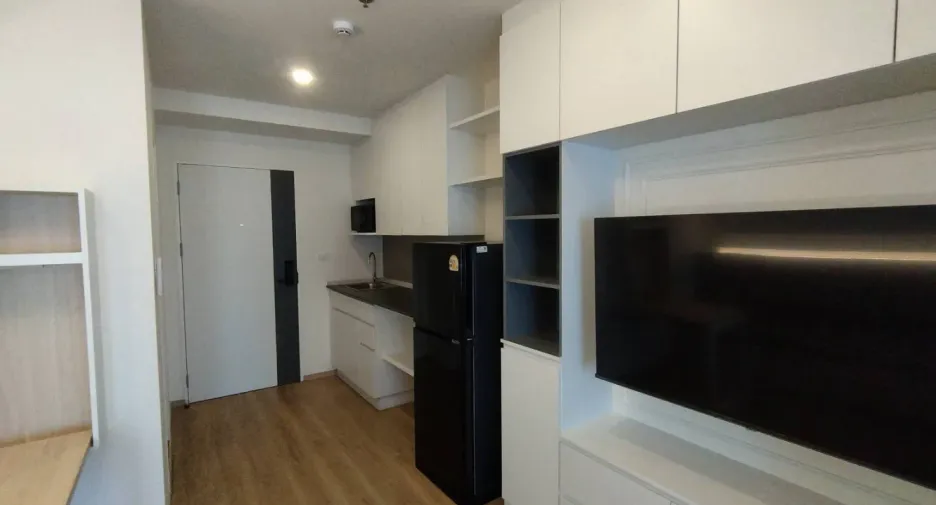 For rent 1 bed condo in Bangkok Noi, Bangkok