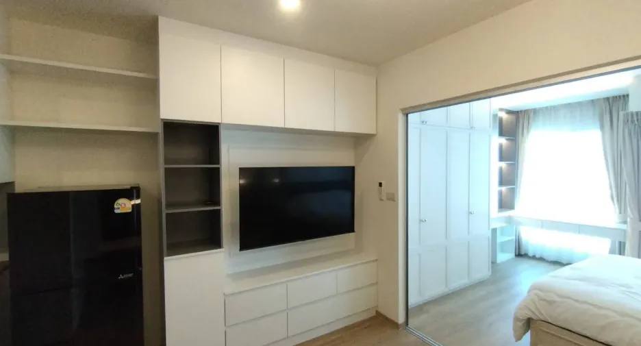 For rent 1 bed condo in Bangkok Noi, Bangkok