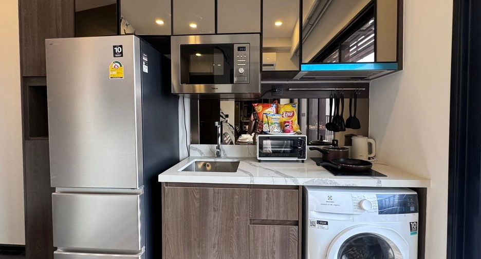 For rent 2 ベッドルーム condo in Watthana, Bangkok
