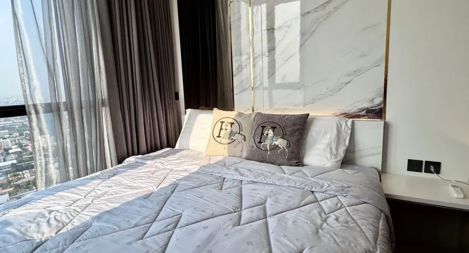 For rent 2 ベッドルーム condo in Watthana, Bangkok