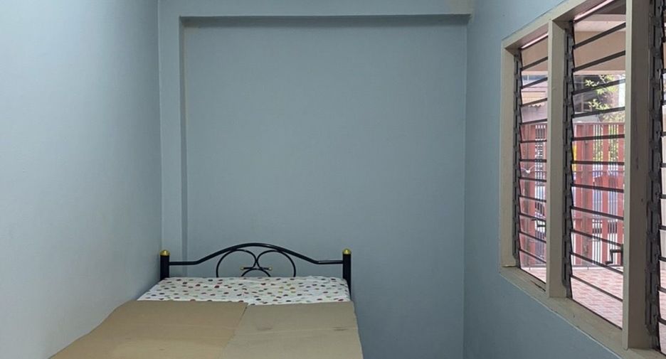 For rent 4 ベッドルーム townhouse in Prawet, Bangkok