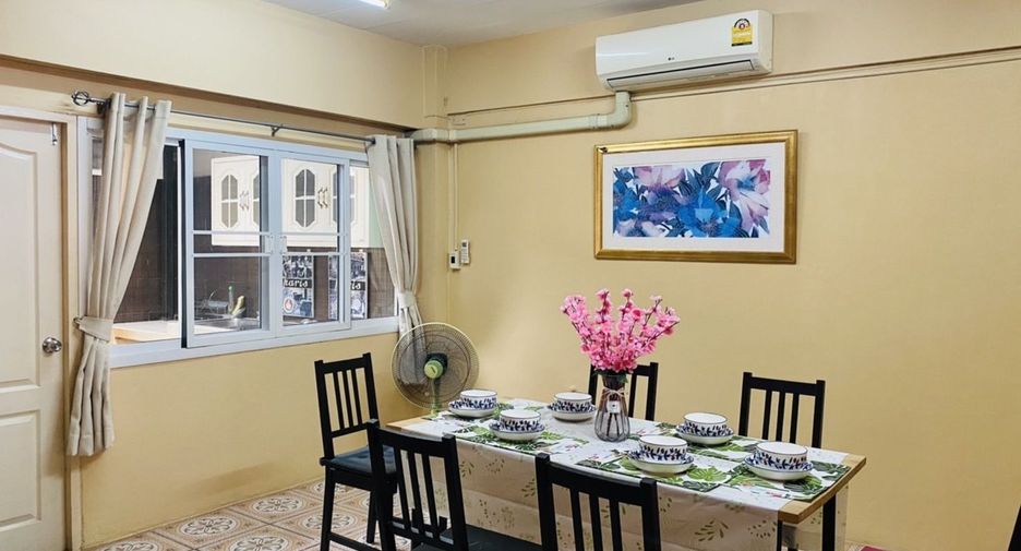 For rent 4 ベッドルーム townhouse in Prawet, Bangkok