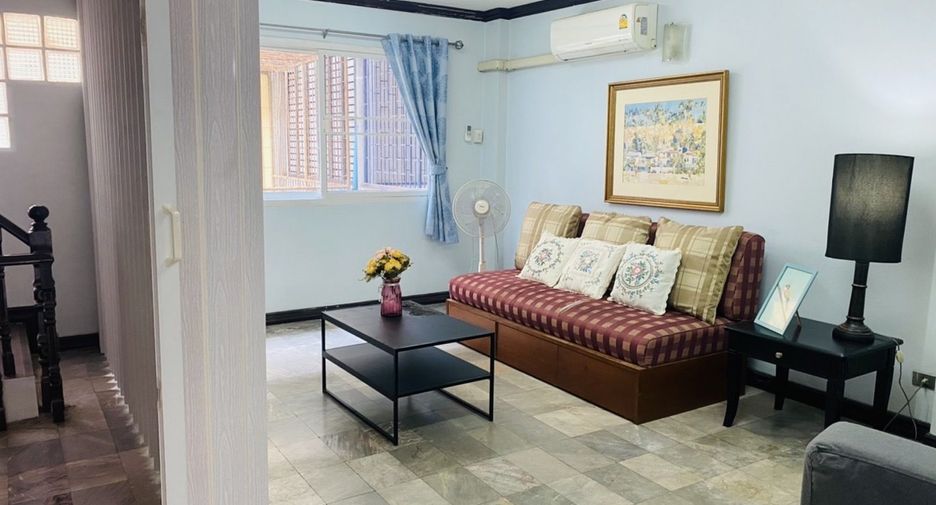 For rent 4 ベッドルーム townhouse in Prawet, Bangkok