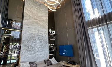 Casa en alquiler de 4 habitaciones en Yan Nawa, Bangkok
