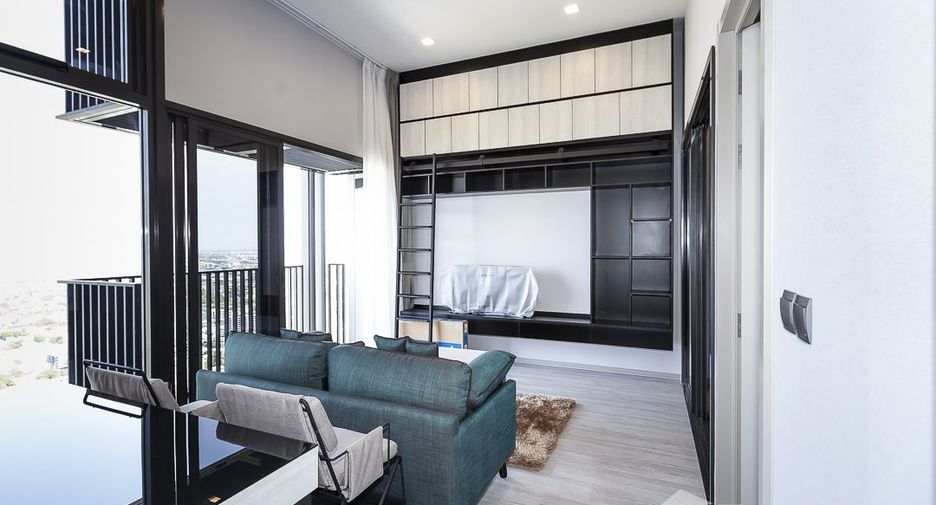 For rent 2 bedrooms condo in Phra Khanong, Bangkok
