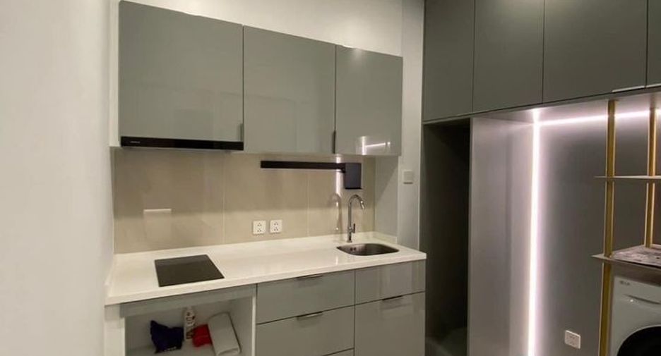 For rent 1 bed condo in Bang Rak, Bangkok