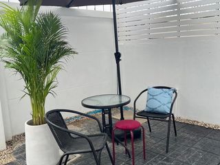 出租 3 卧室 独立屋 在 Phra Khanong, 曼谷