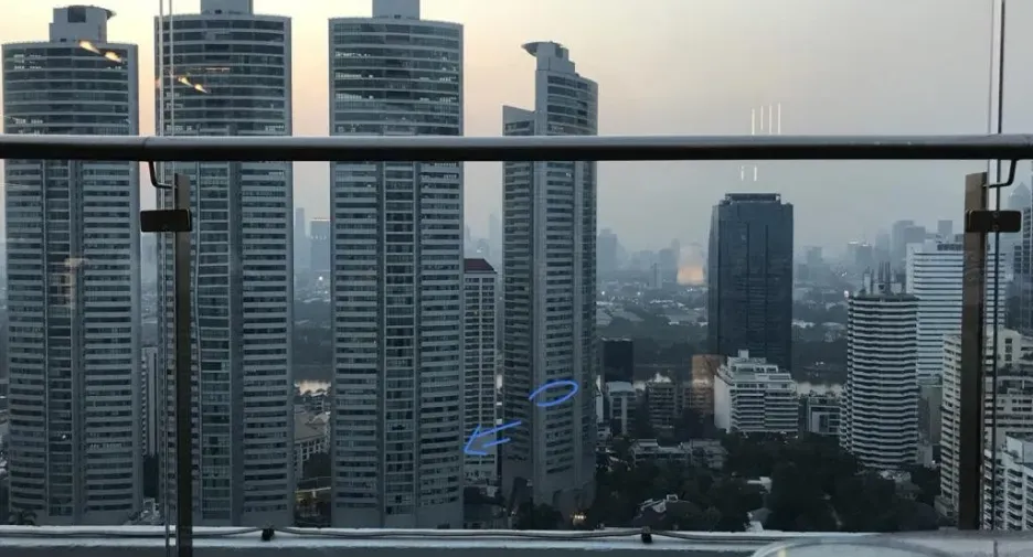 For rent 3 bedrooms condo in Khlong Toei, Bangkok