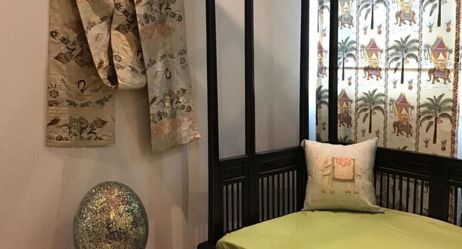 For rent 3 bedrooms condo in Khlong Toei, Bangkok
