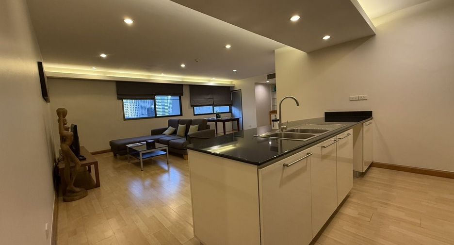 For rent 2 bedrooms condo in Pathum Wan, Bangkok