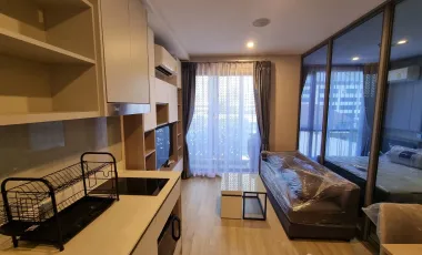 À louer studio condo à Phra Khanong, Bangkok