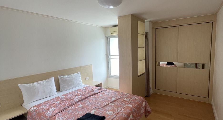 For rent 2 bedrooms apartment in Khlong Toei, Bangkok
