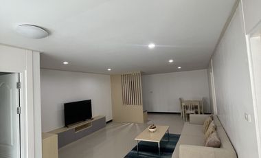 For rent 2 bedrooms apartment in Khlong Toei, Bangkok