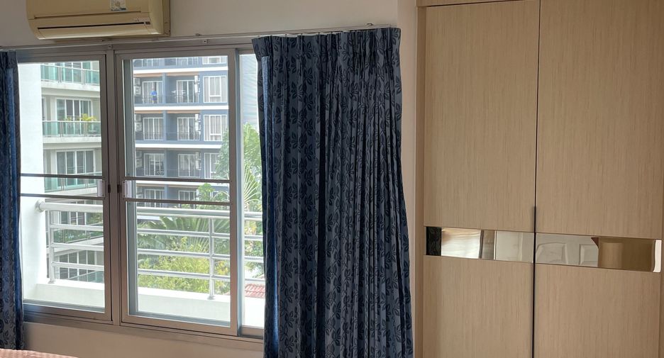 For rent 2 bedrooms apartment in Khlong Toei, Bangkok