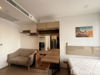 Wohnung zur Miete mit Studio in Bang Rak, Bangkok