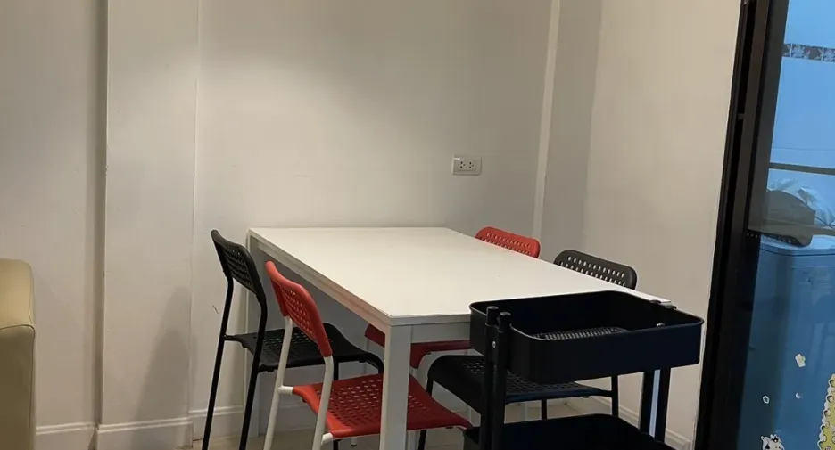 For rent 3 bedrooms townhouse in Lat Phrao, Bangkok
