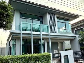 出租 3 卧室 独立屋 在 Bang Kapi, 曼谷