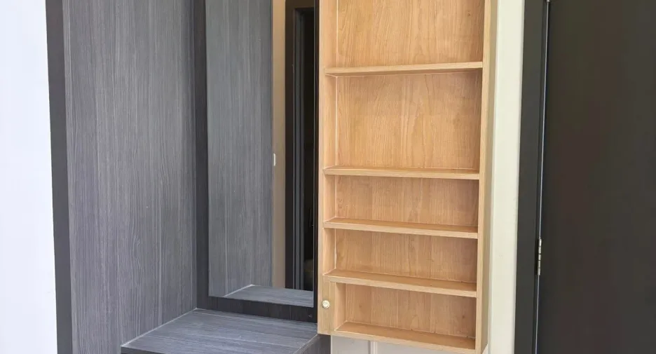 For rent 2 bedrooms condo in Bang Na, Bangkok