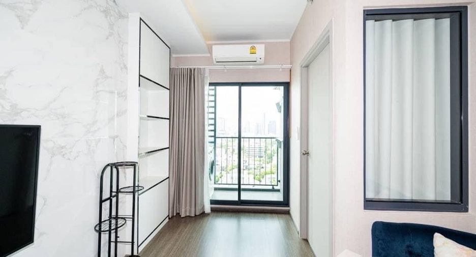 For rent 1 bed condo in Phra Khanong, Bangkok