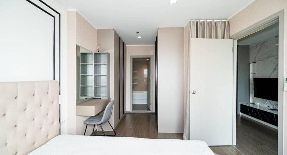 For rent 1 bed condo in Phra Khanong, Bangkok